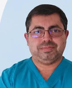 Dr. Fernando Fredes